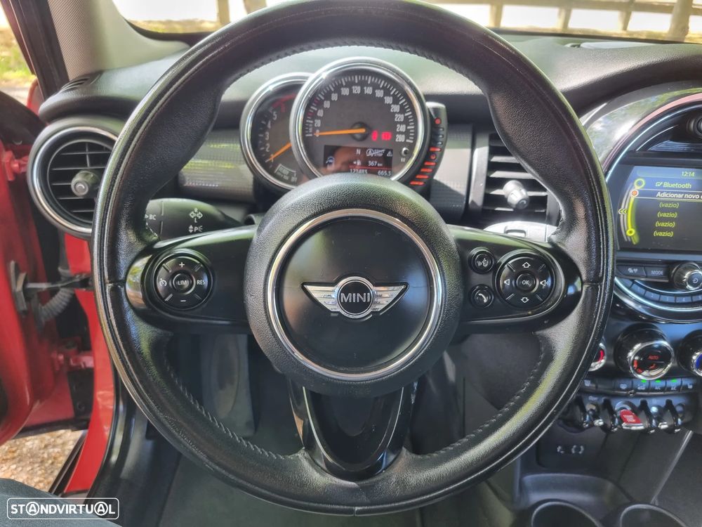 MINI 5 Portas Cooper D - 25