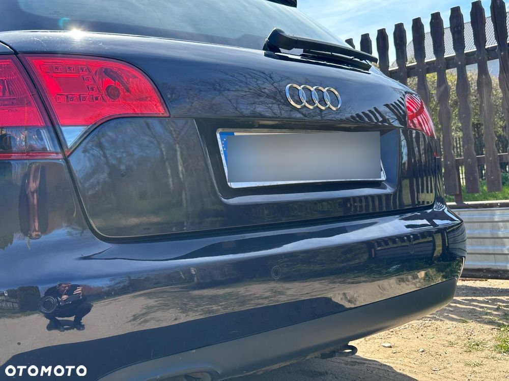 Audi A4 Avant 2.0 TDI - 11