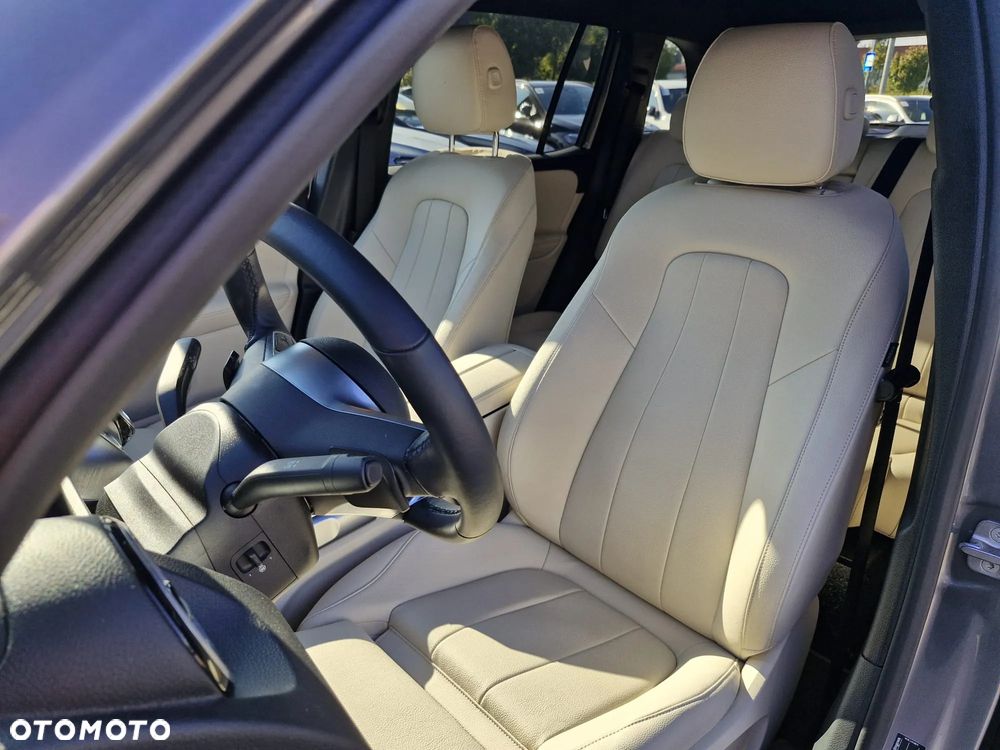 Mercedes-Benz GLB 200 d 4-Matic Progressive 8G-DCT - 16