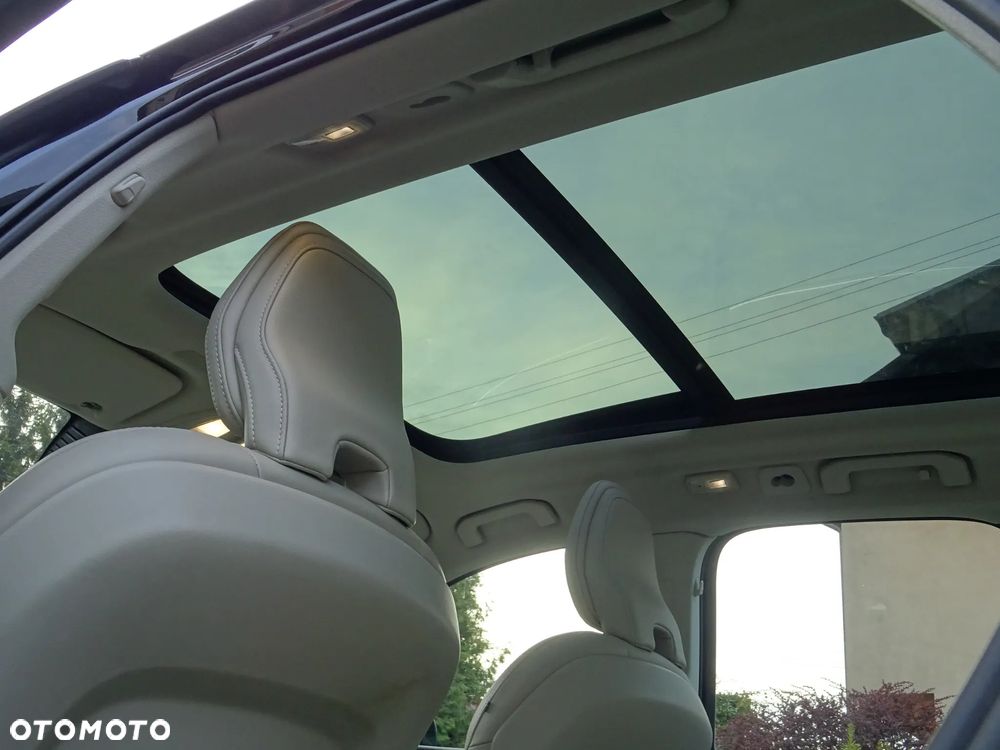 Volvo XC 60 B4 D AWD Ultimate Bright - 14