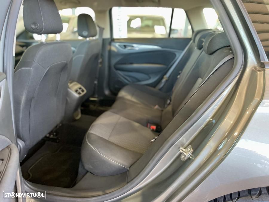 Opel Insignia Sports Tourer 1.6 CDTi Business Edition - 19