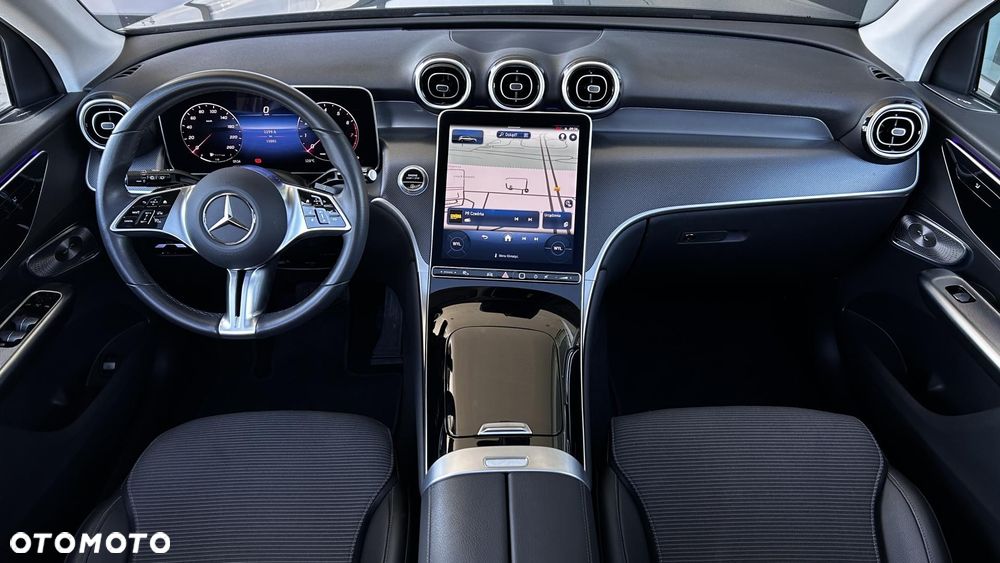 Mercedes-Benz GLC - 22