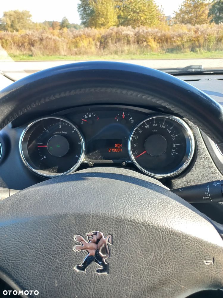 Peugeot 5008 - 13