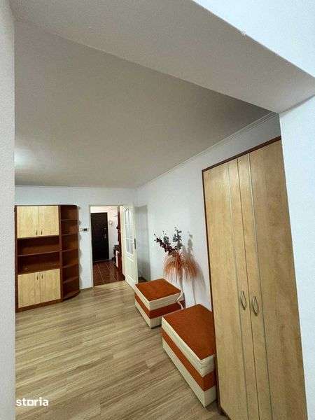 de vanzare Apartament primitor, mobilat/utilat gata de locuit,etaj1/4 — fotografia 1