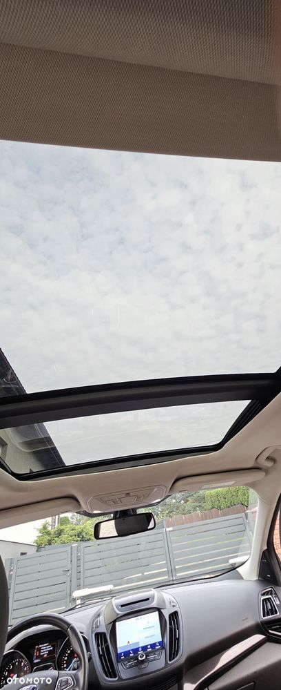 Ford Kuga 1.5 EcoBoost 2x4 Titanium - 12