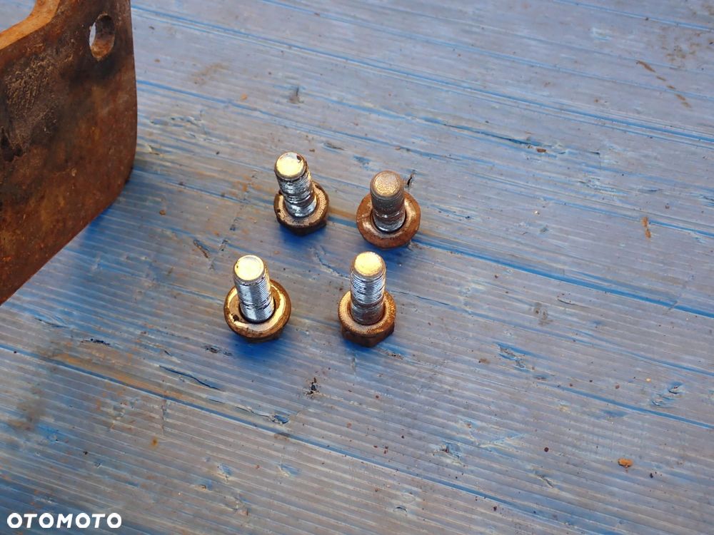 HYUNDAI IX20 09- HAK HOLOWNICZY - 2