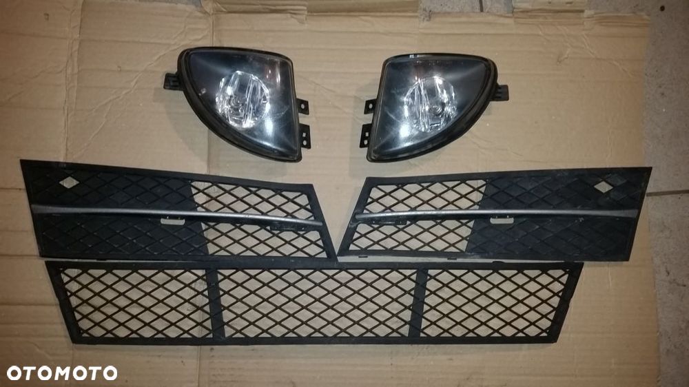KRATKA ZDERZAK BMW F10 F11 HALOGEN - 1