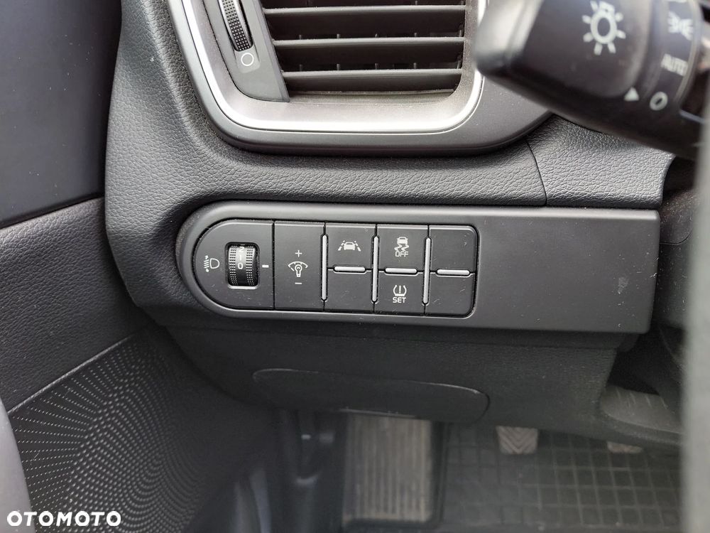 Kia Ceed 1.6 CRDi mHEV S - 17