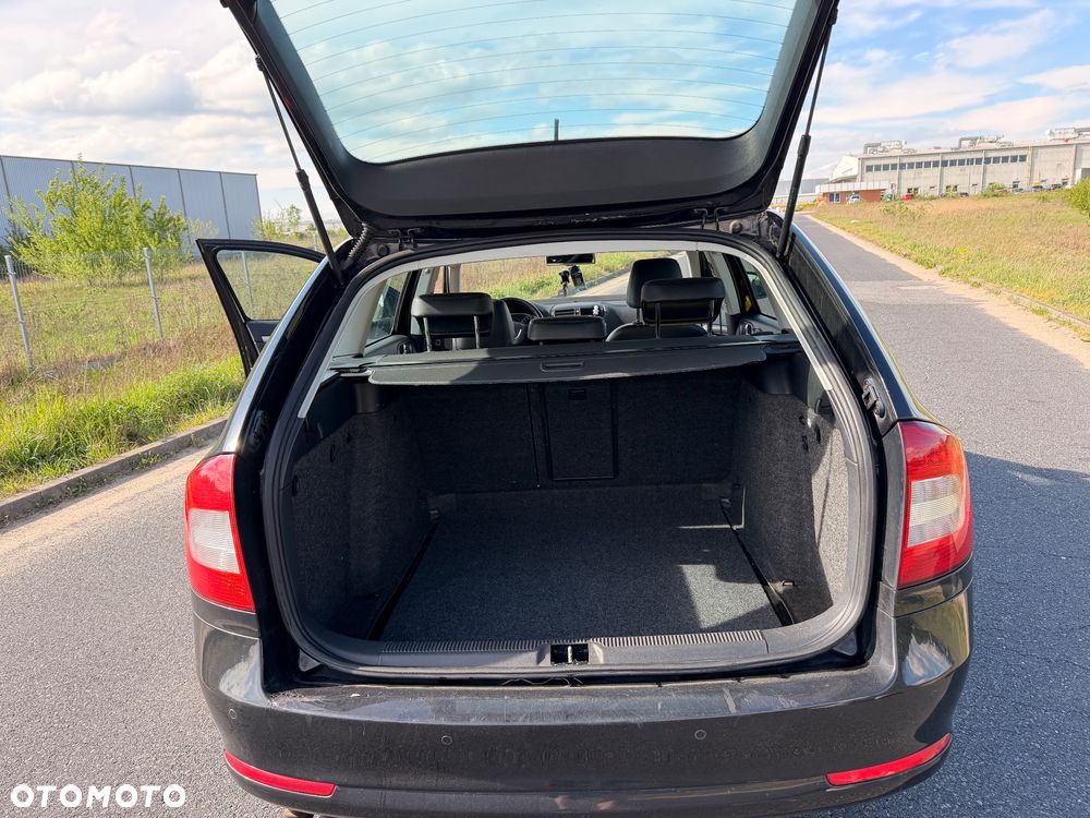Skoda Octavia 2.0 TDI DPF DSG Elegance - 12