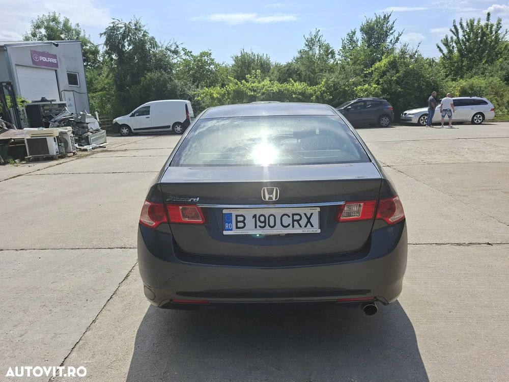 Honda Accord 2.0i Comfort - 5