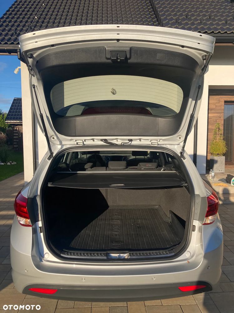 Hyundai i40 - 11