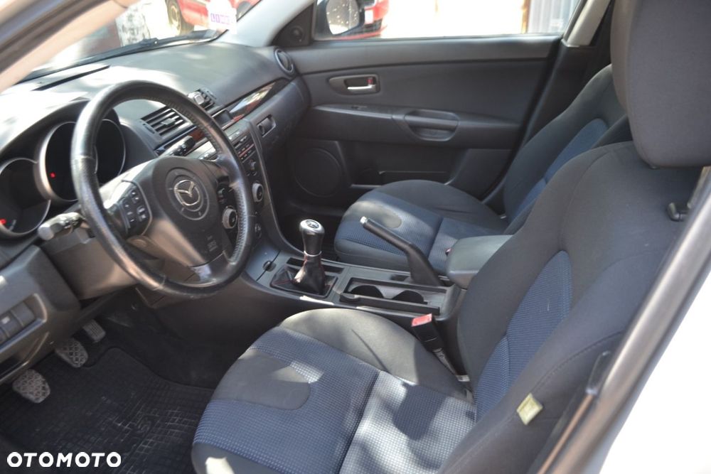 Mazda 3 - 10