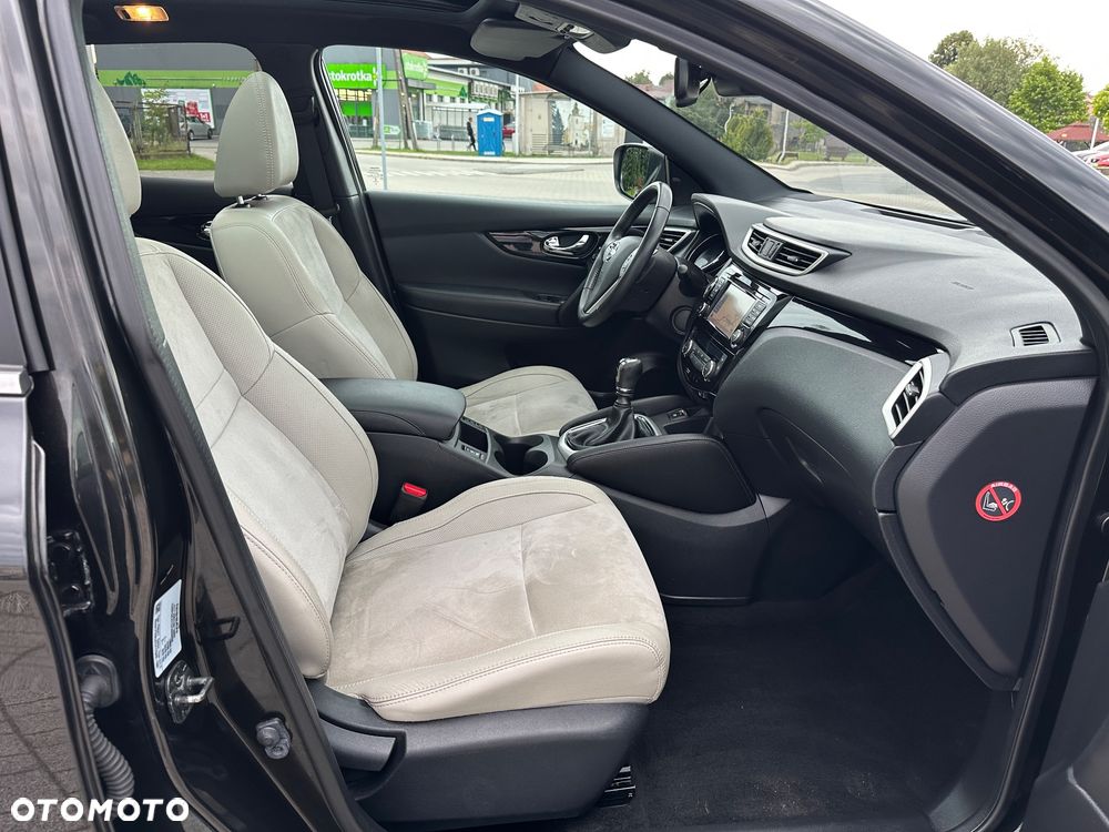 Nissan Qashqai 1.6 dCi Tekna S&S - 12