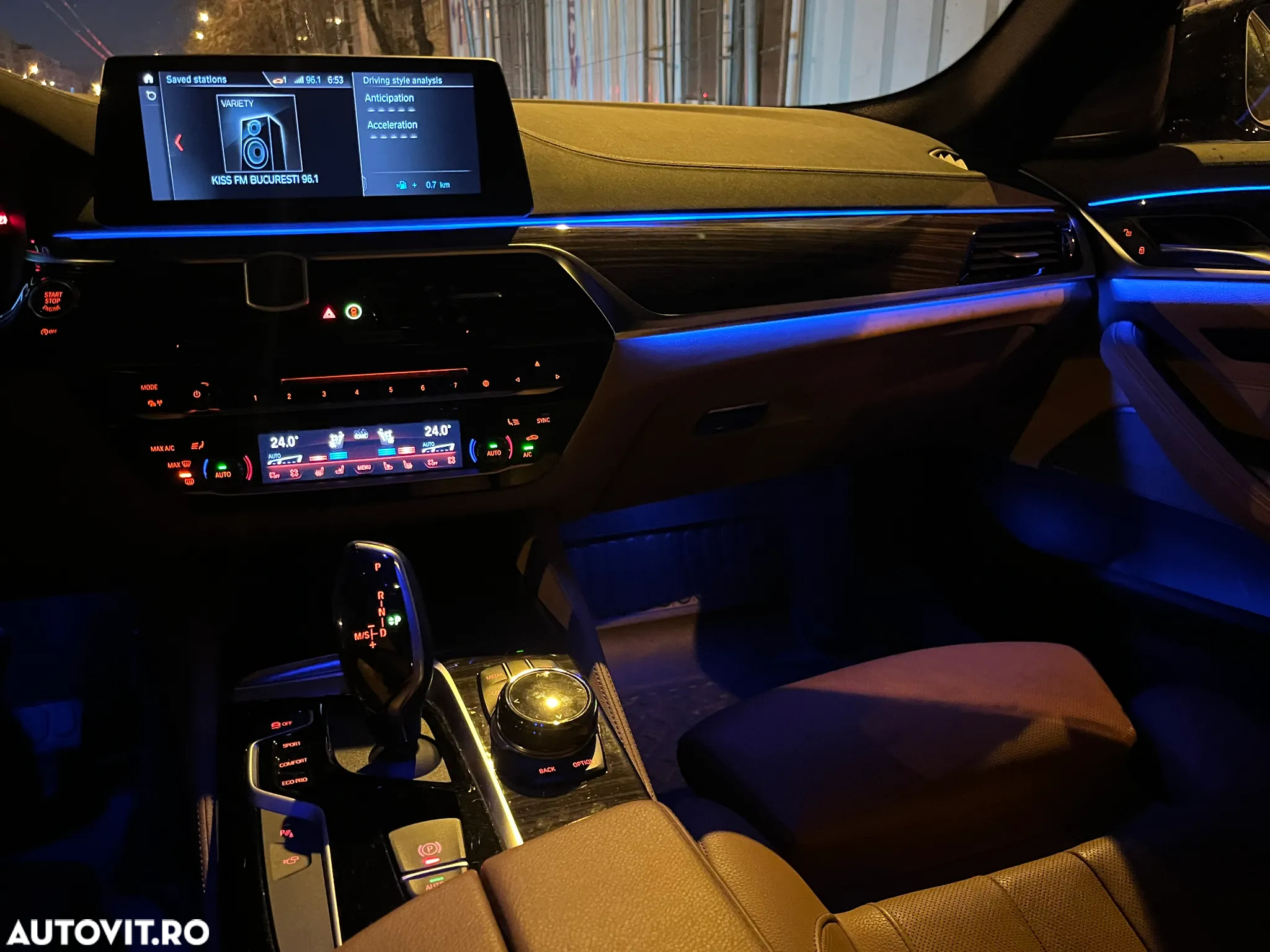 BMW Seria 5 520d Aut. Luxury Line - 12