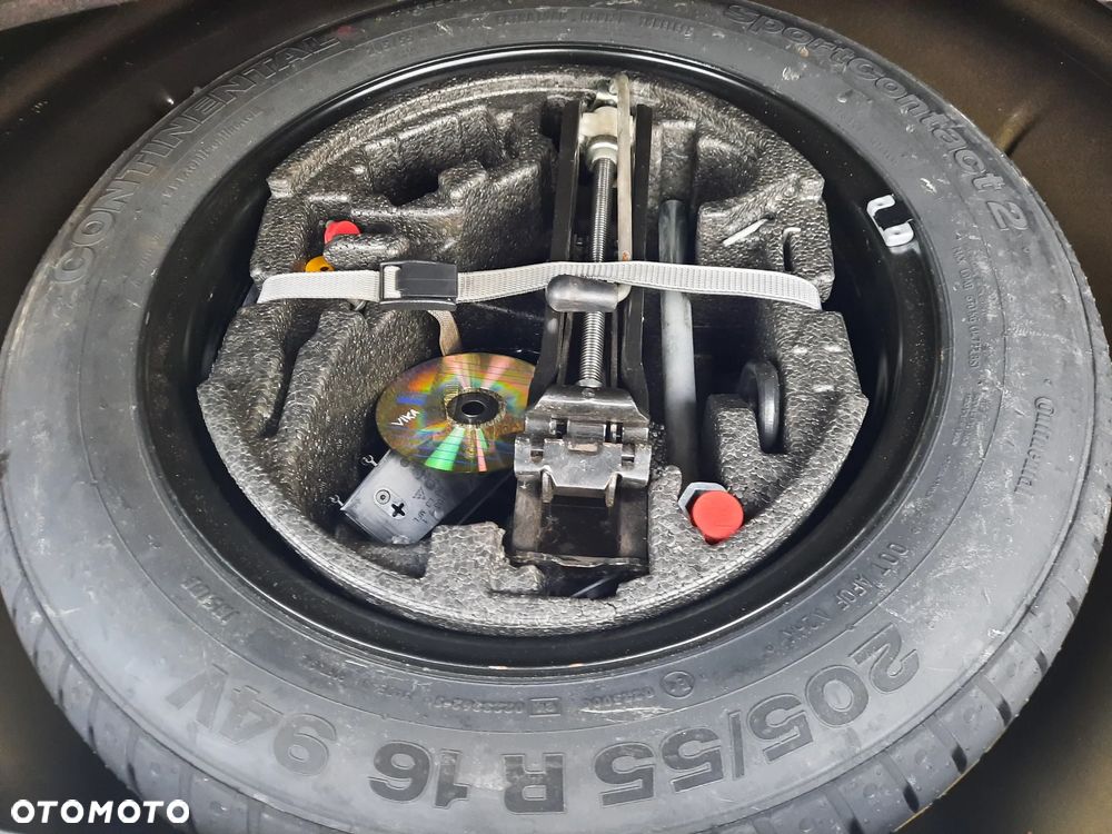 Skoda Superb 2.0 TDI DSG Exclusive - 28