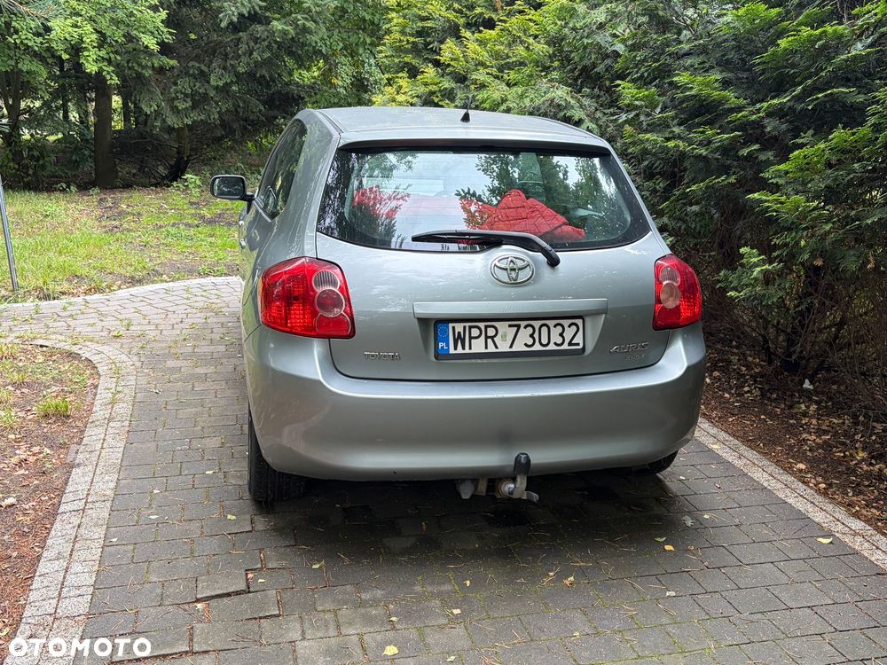 Toyota Auris - 4