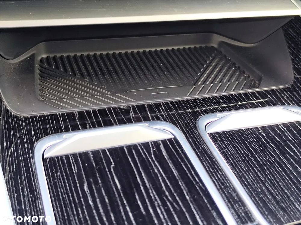 BMW i7 105.7kWh eDrive50 Individual Edition - 34