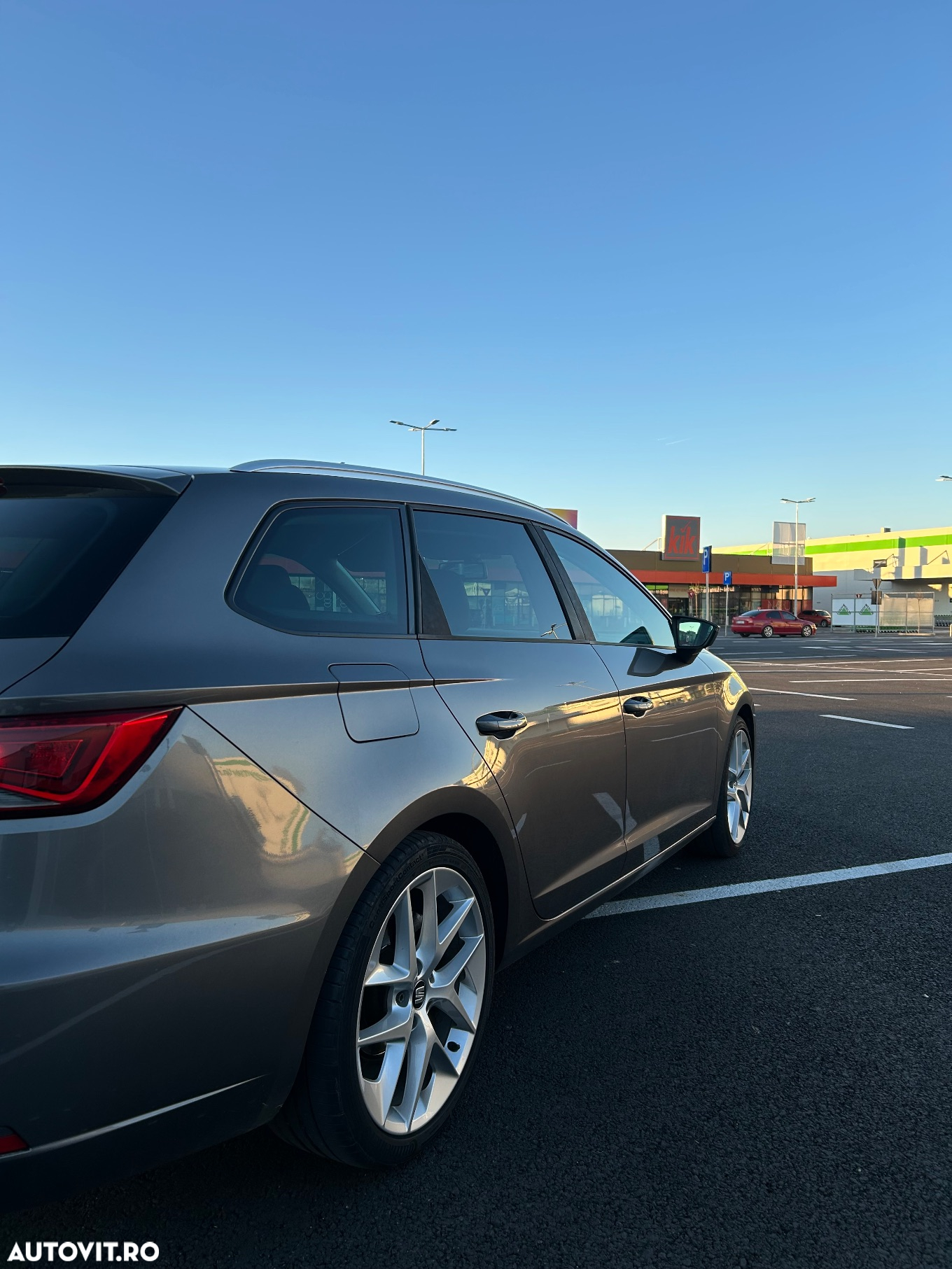 Seat Leon ST 2.0 TDI Start&Stop FR - 8
