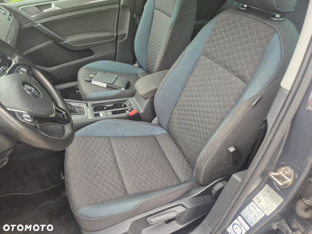 Volkswagen Golf 1.5 TSI ACT OPF DSG IQ.DRIVE - 9