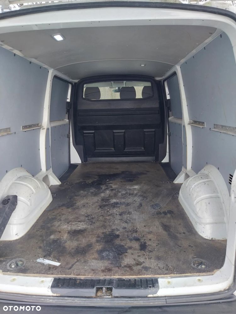 Volkswagen Transporter - 7
