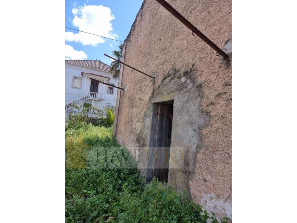 Casa Antiga para reconstruir, entre Tomar e Ferreira do Zêzere - Grande imagem: 5/20
