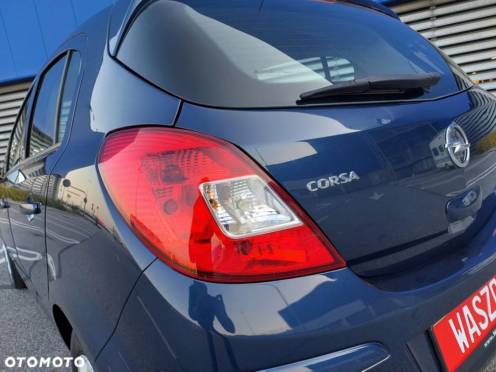 Opel Corsa 1.2 16V Cosmo - 14