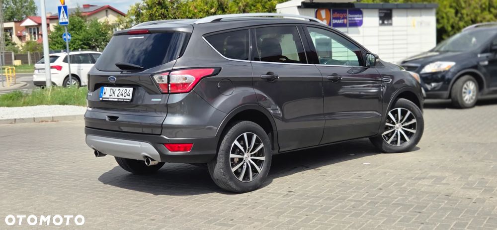 Ford Kuga 1.5 EcoBoost 2x4 Titanium - 13