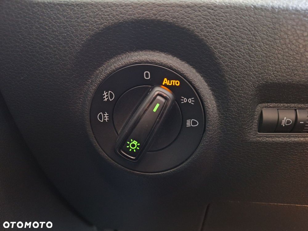 Skoda Fabia 1.0 TSI Ambition Plus DSG - 33