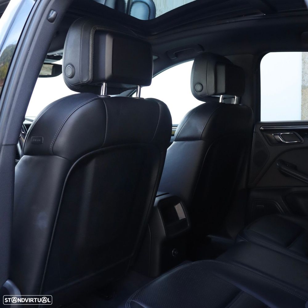 Porsche Macan S - 32