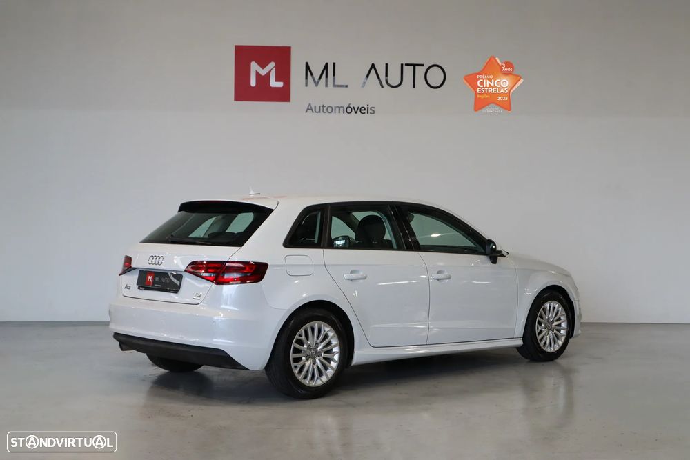 Audi A3 Sportback 1.6 TDI Advance - 2