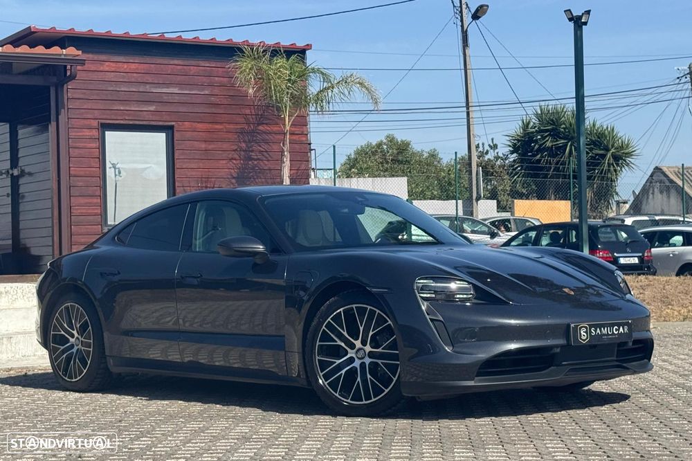 Porsche Taycan - 9
