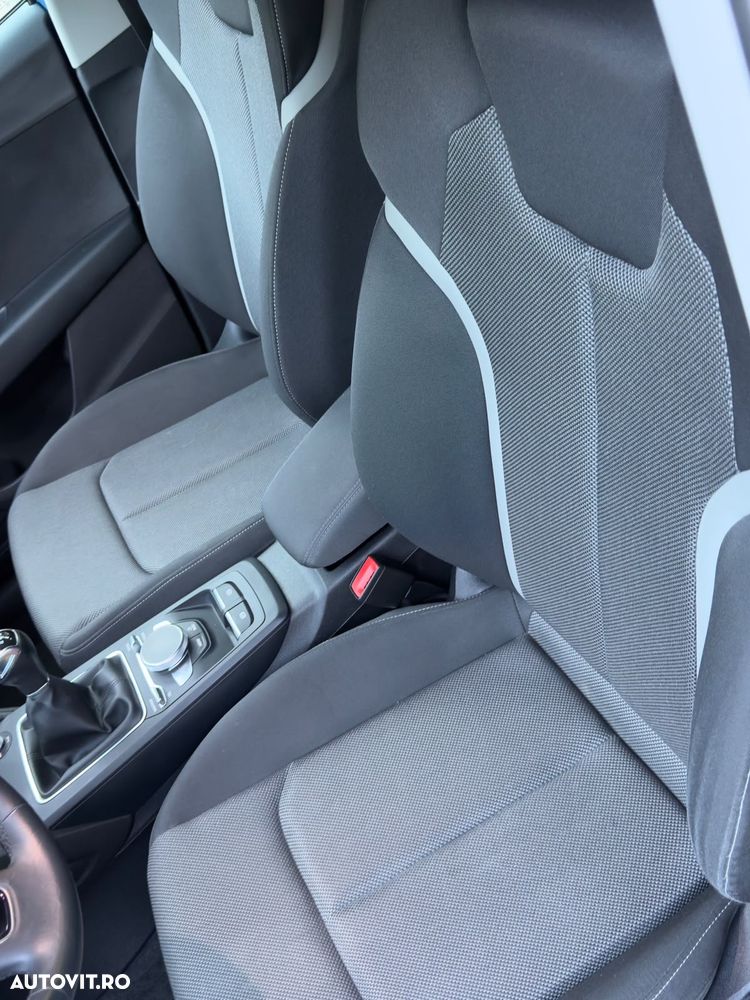 Audi Q2 30 TFSI S Line - 9