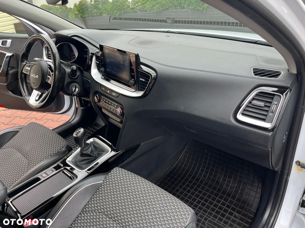 Kia Ceed 1.5 T-GDI L - 27