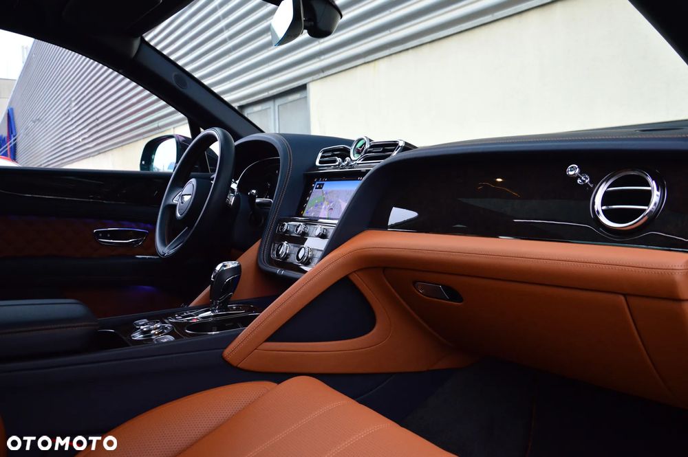 Bentley Bentayga V8 - 21