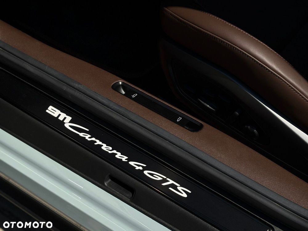 Porsche 911 - 20