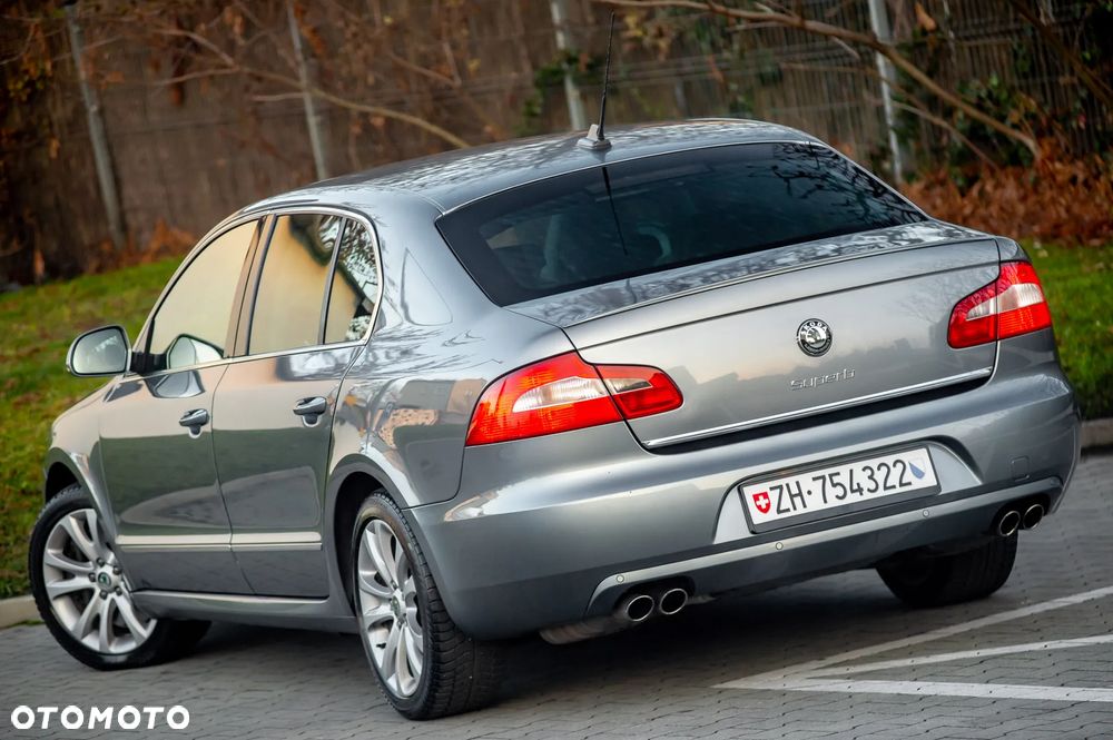 Skoda Superb 3.6 FSI 4x4 Elegance DSG - 10