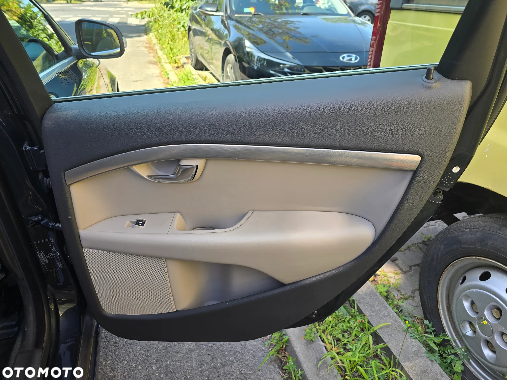 Volvo V70 2.0D Momentum - 36