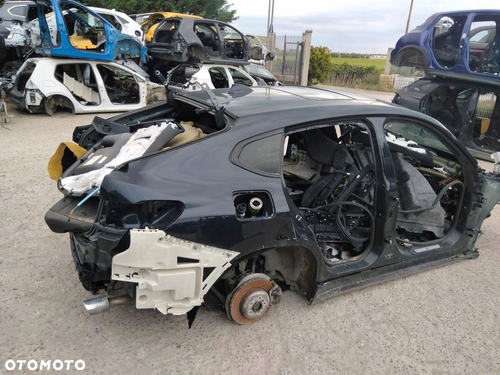 BMW X4 G02 ĆWIARTKA TYLNA LEWA LUB PRAWA - 1