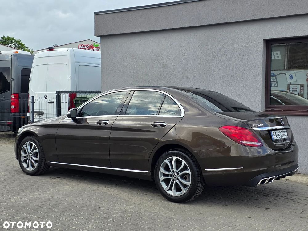 Mercedes-Benz Klasa C 300 7G-TRONIC Avantgarde - 4