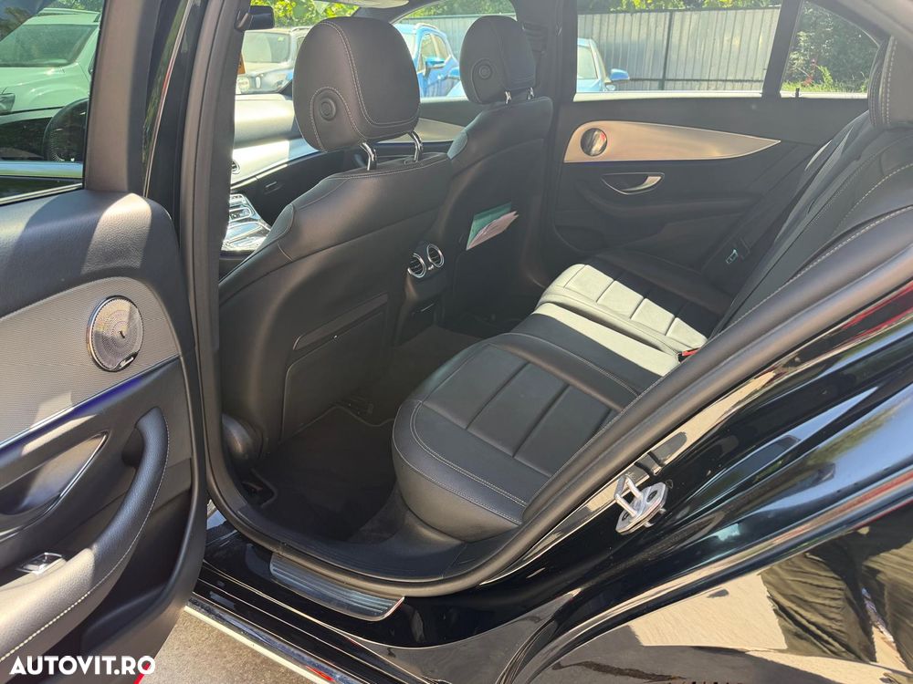 Mercedes-Benz E 220 d 4MATIC Aut. - 11