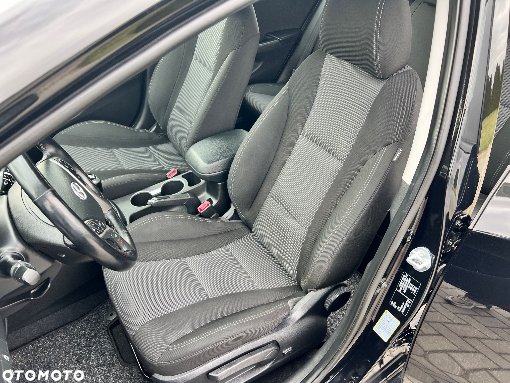 Hyundai i30 1.6 CRDi BlueDrive Premium - 18