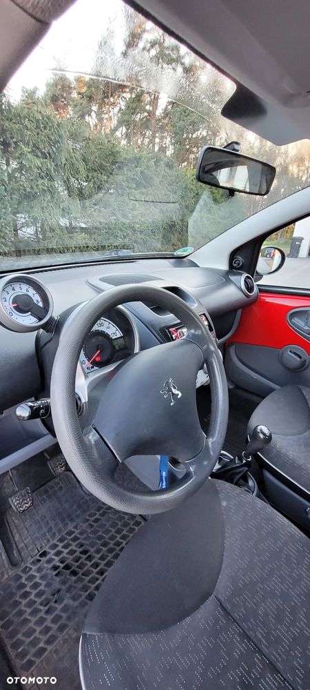 Peugeot 107 1.0 Trendy - 11