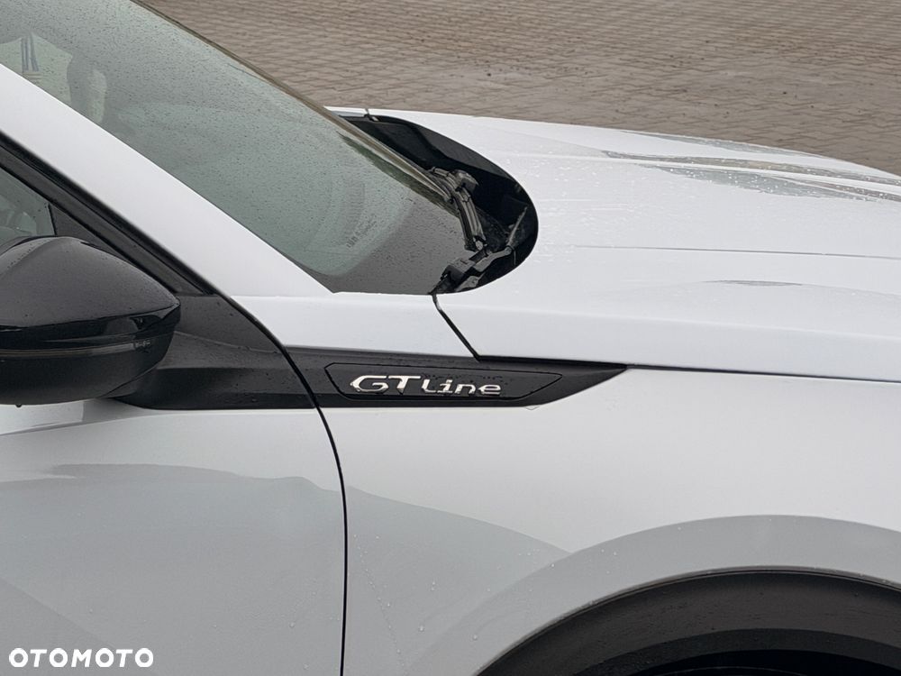 Peugeot 2008 Hybrid 136 e-DSC GT - 8