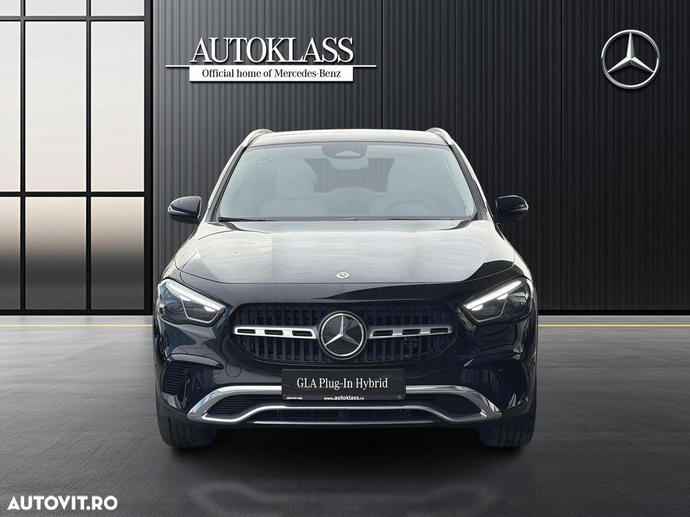 Mercedes-Benz GLA - 3