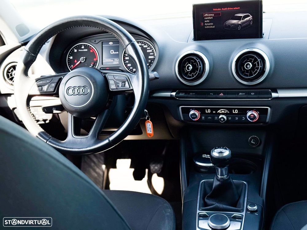 Audi A3 Sportback 2.0 TDI Sport - 14