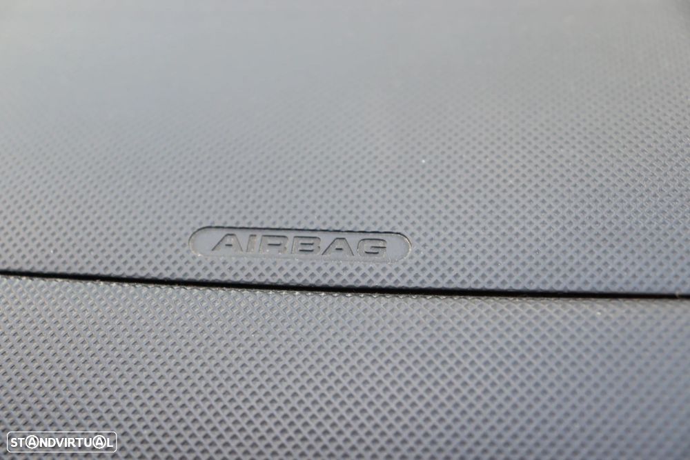 Peugeot 107 1.0 Trendy - 9
