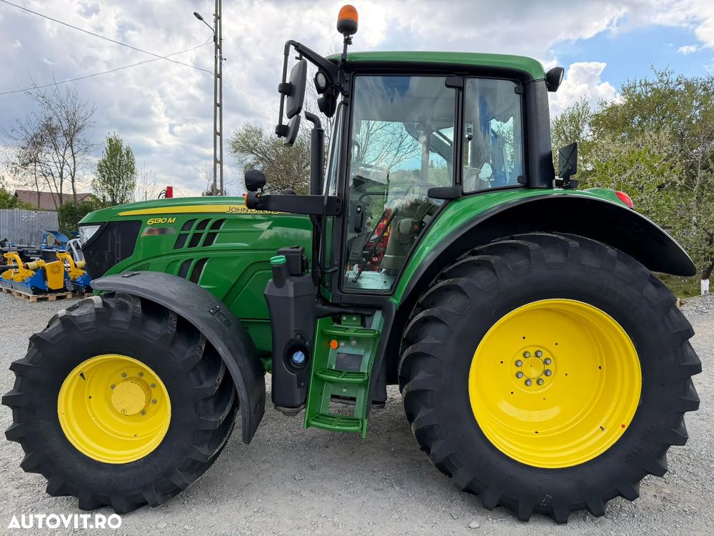 John Deere 6130M - 8