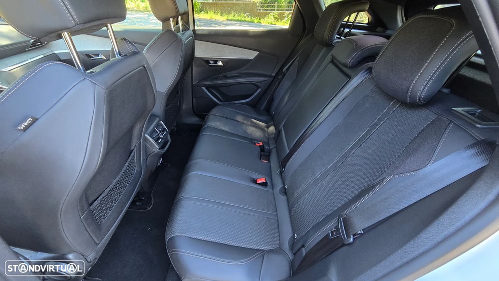 Peugeot 3008 1.5 BlueHDi GT EAT8 - 14
