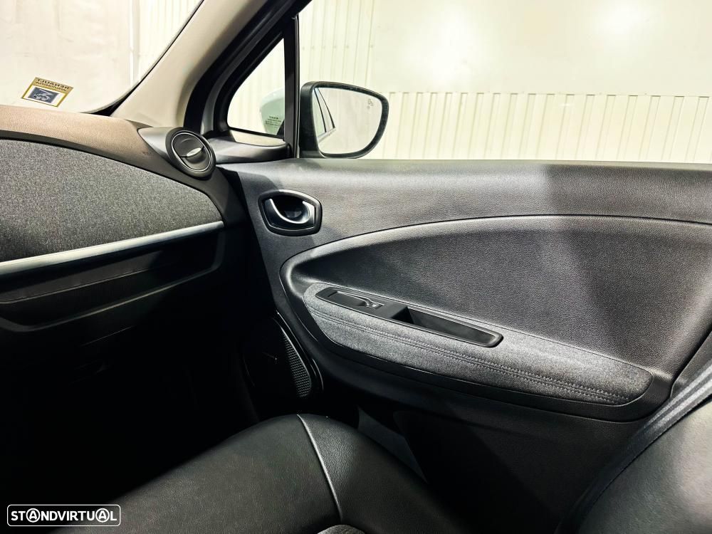 Renault Zoe - 25