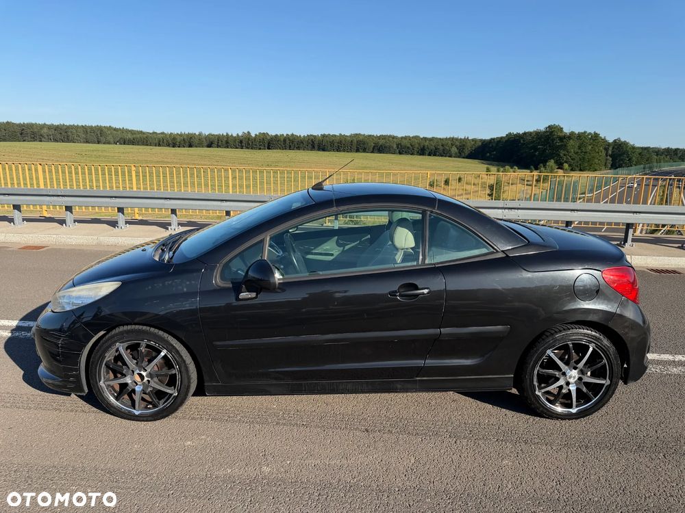 Peugeot 207 CC - 8
